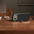 Qoruyucu örtük Beats iPhone 17 Pro Max Kickstand W/MagSafe and Camera Control MGY94LL/A Granite Gray