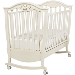 Beşik Erbesi Brigette Ivory